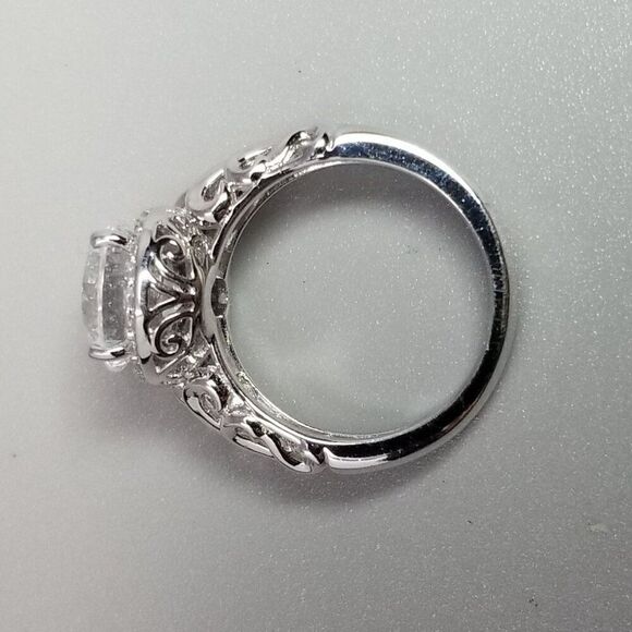 Vintage Sterling Silver Sparkling Round Rhinestone Ring, Size 5 Band, Estate - Picture 10 of 12